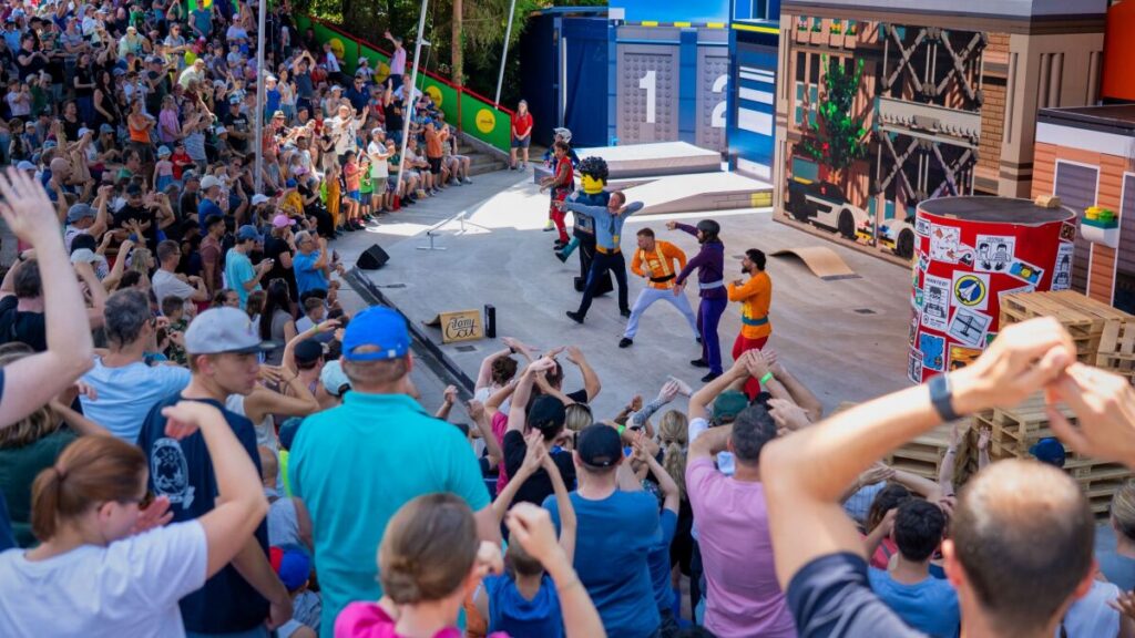 LEGOLAND® Deutschland: Neue Action-Show und funkelnde Sommernächte