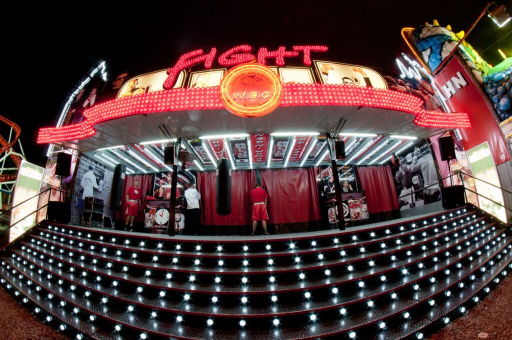 Cranger Kirmes: Boxbude „Fight-Club“ wirft das Handtuch