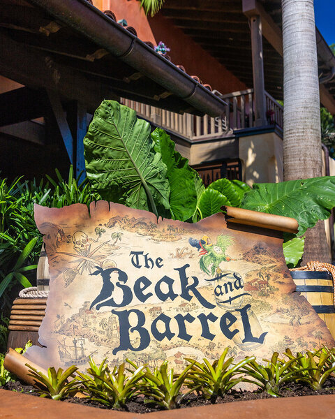 Walt Disney World: The Beak And Barrel