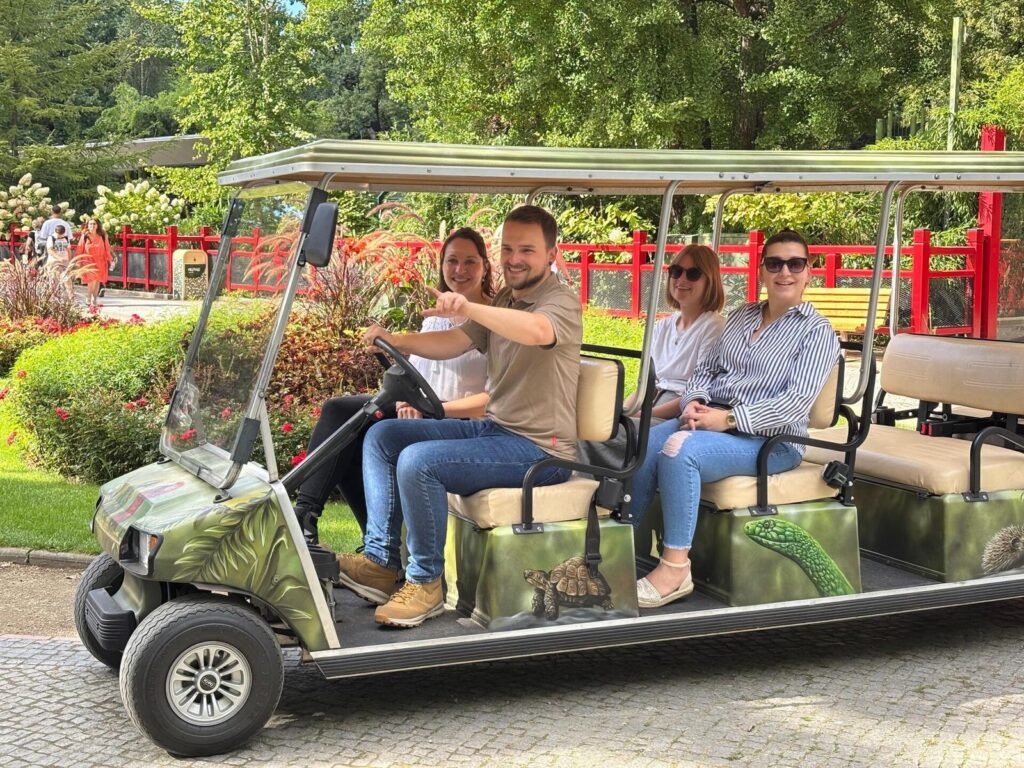 Zoo Berlin: E-Mobil-Tour