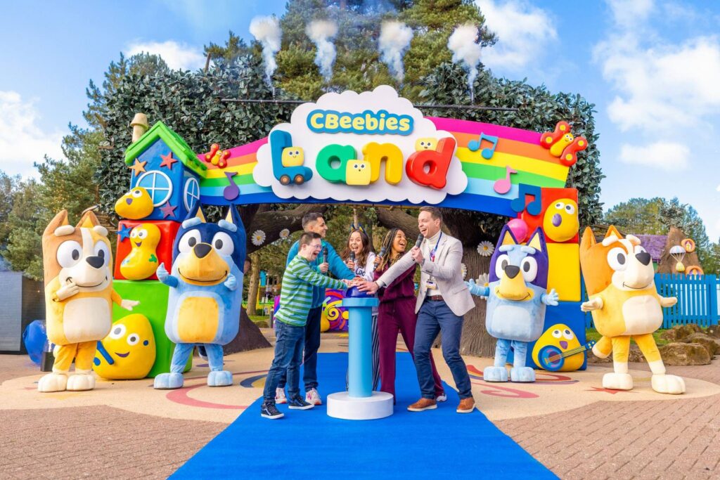 Alton Towers: Bluey The Ride - Here Come The Grannies