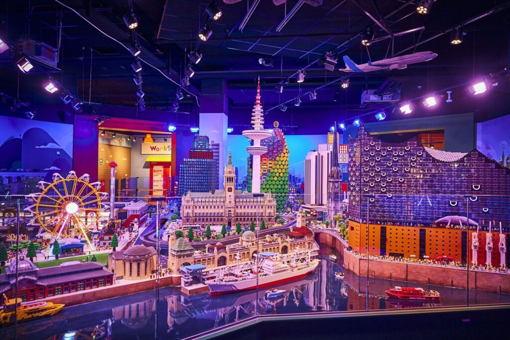 LEGO-Gruppe: Übernahme Discovery Centres