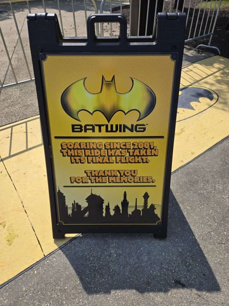 Six Flags America: Batwing