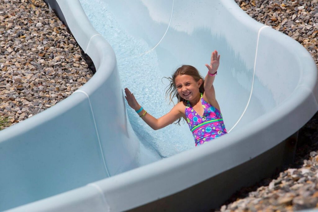 Breezy Picnic Grounds Waterslides: Schließung Rutschen