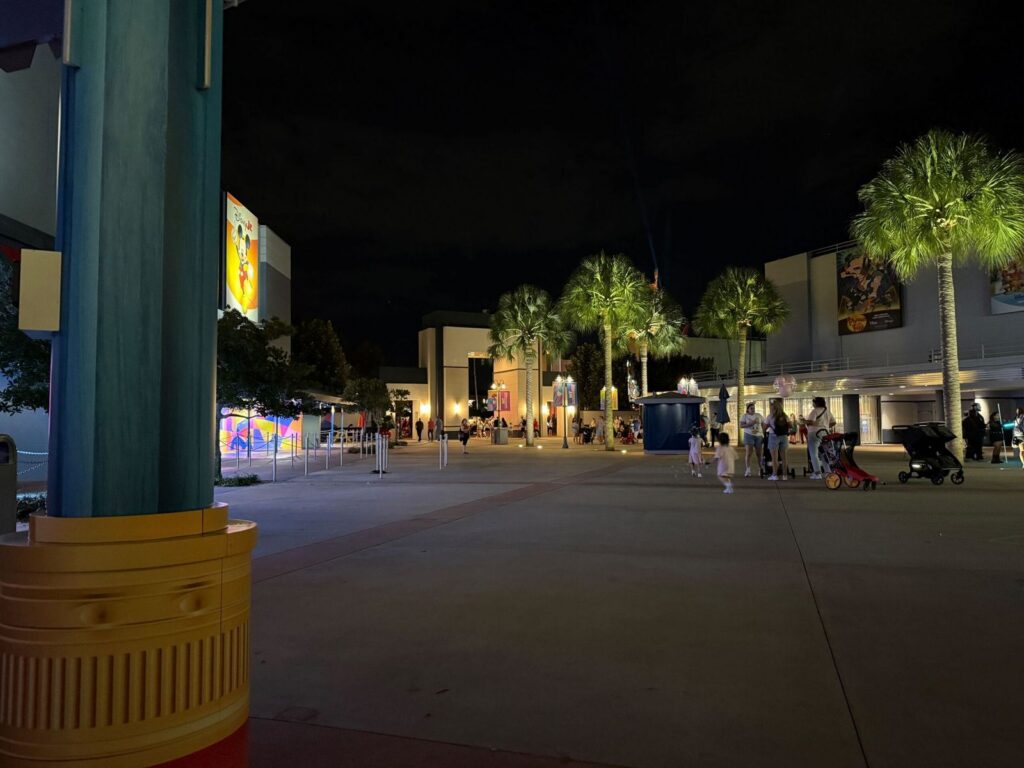 Disney Hollywood Studios: Star Wars Launch Bay & Animation Courtyard