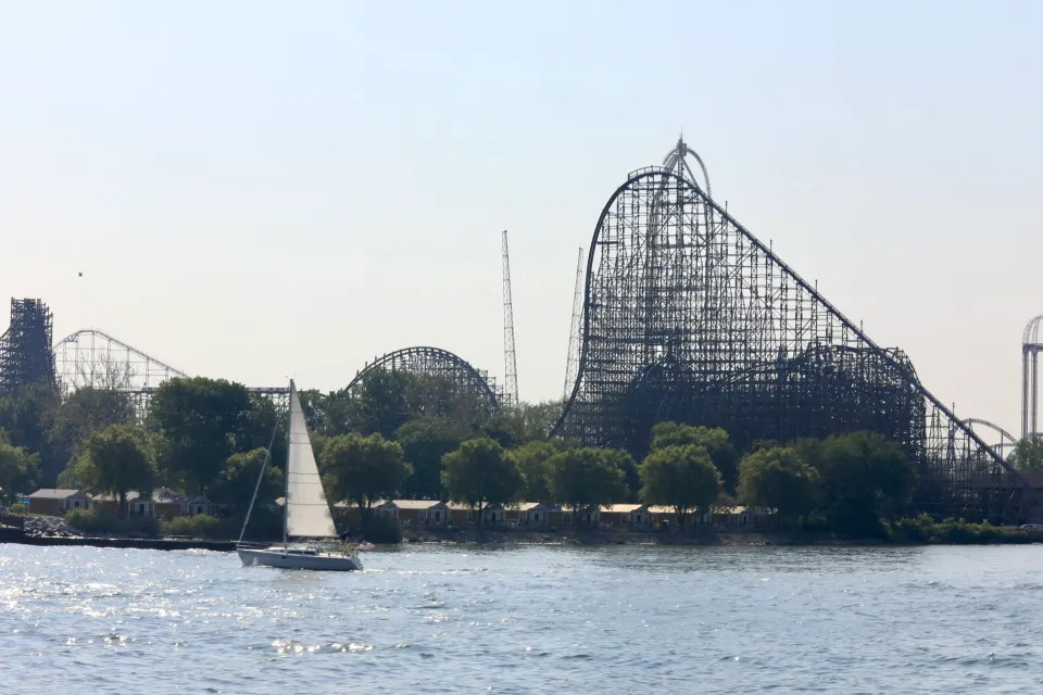 Six Flags: Drohende Insolvenz???
