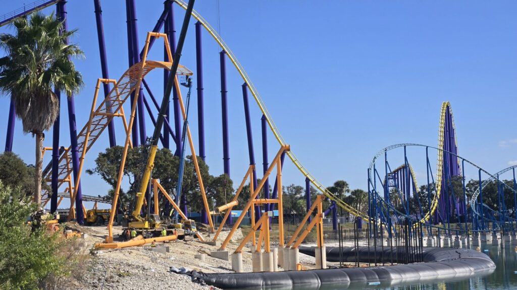 SeaWorld San Antonio: Barracuda Strike