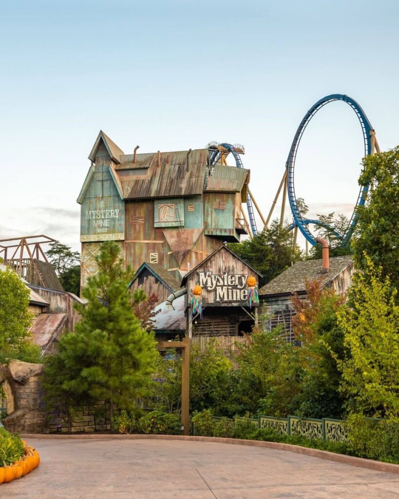 Dollywood: Mystery Mine