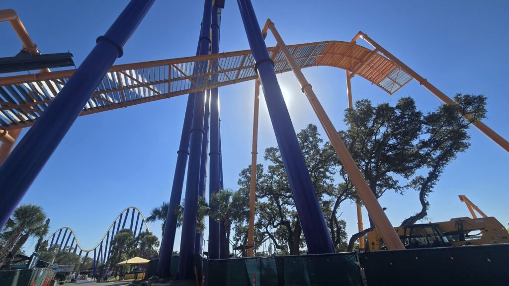 SeaWorld San Antonio: Barracuda Strike