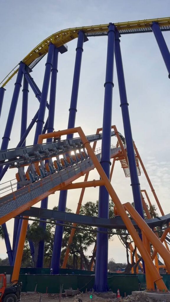 SeaWorld San Antonio: Barracuda Strike