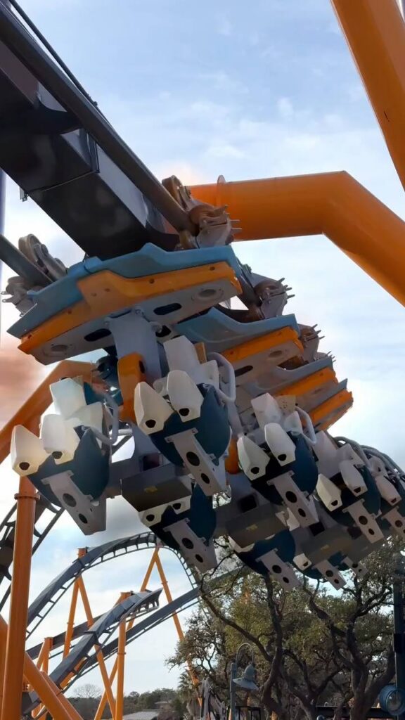 SeaWorld San Antonio: Barracuda Strike