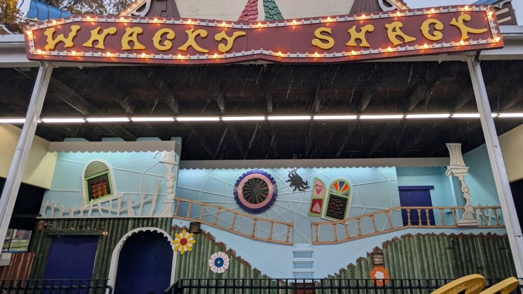 Waldameer & Water World: Whacky Shack