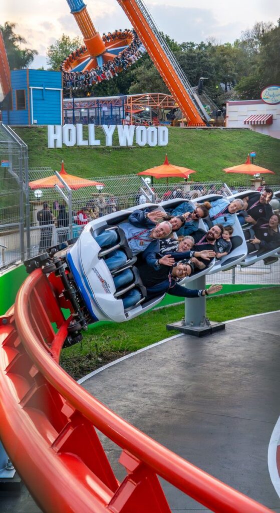Six Flags Mexico: Speedway Stunt Coaster
