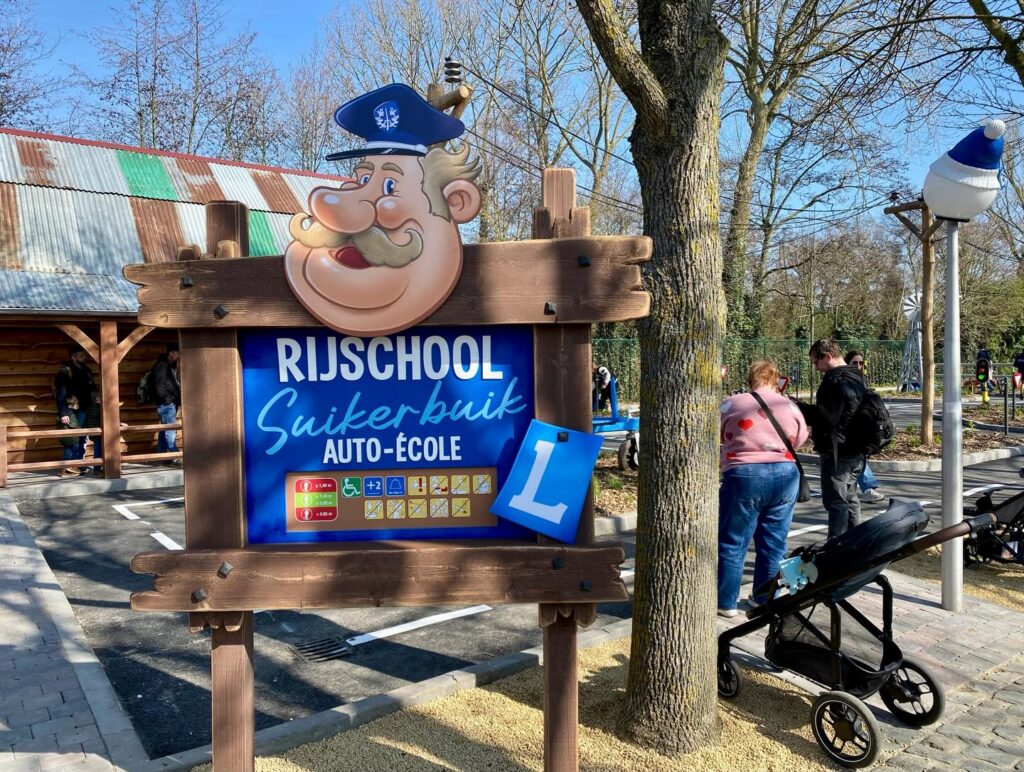 Plopsaland Belgium: Rijschool Suikerbuik