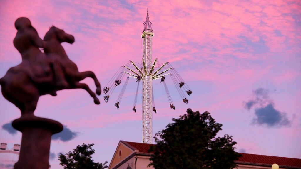 Hopi Hari: Swing Tower