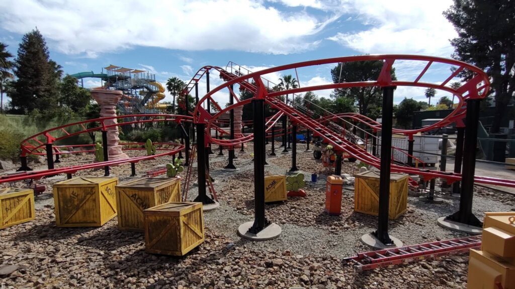 Six Flags Magic Mountain: Looney Tunes™️ Land