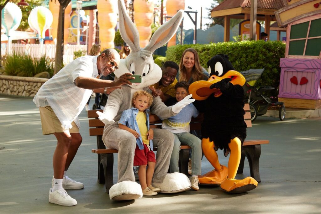 Six Flags Magic Mountain: Looney Tunes™️ Land