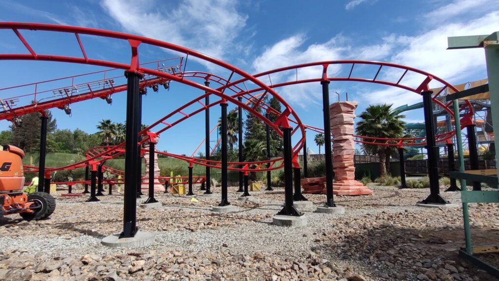 Six Flags Magic Mountain: Looney Tunes™️ Land