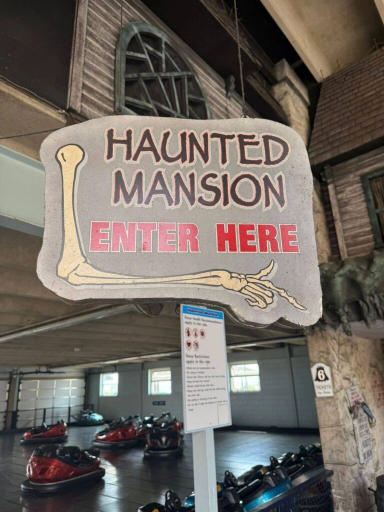 Funland Rehoboth Beach: Haunted Mansion