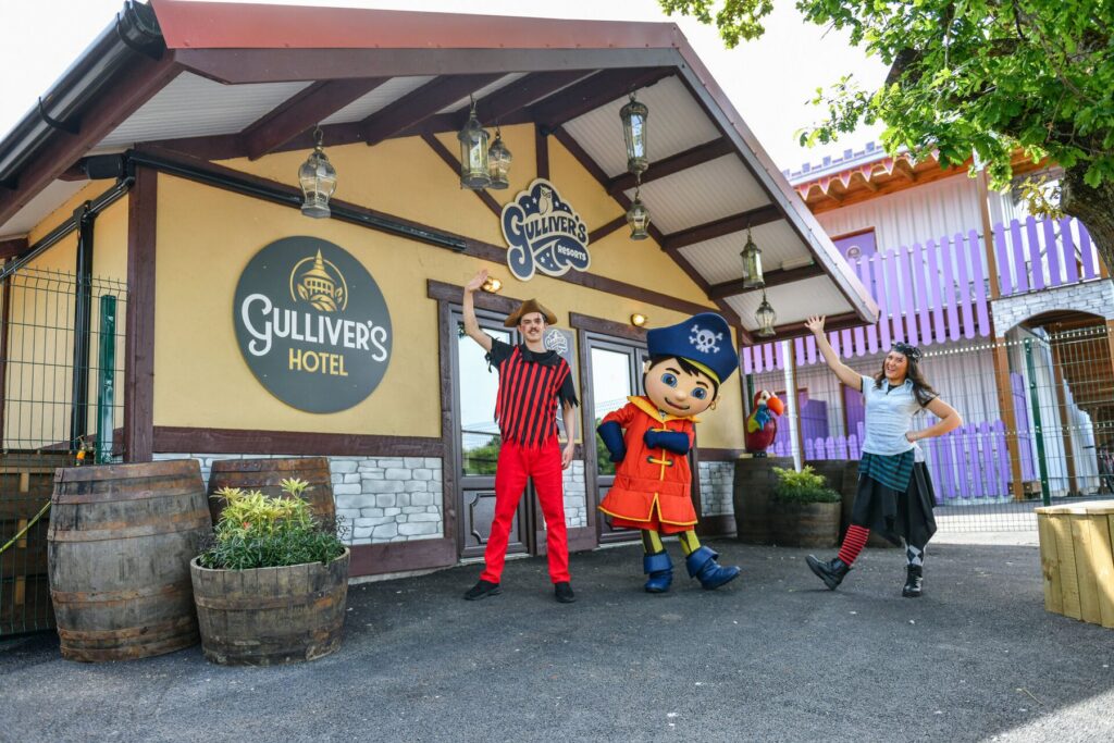 Gulliver's World: Enchanted Castle Hotel & Pirate Ship Hotel