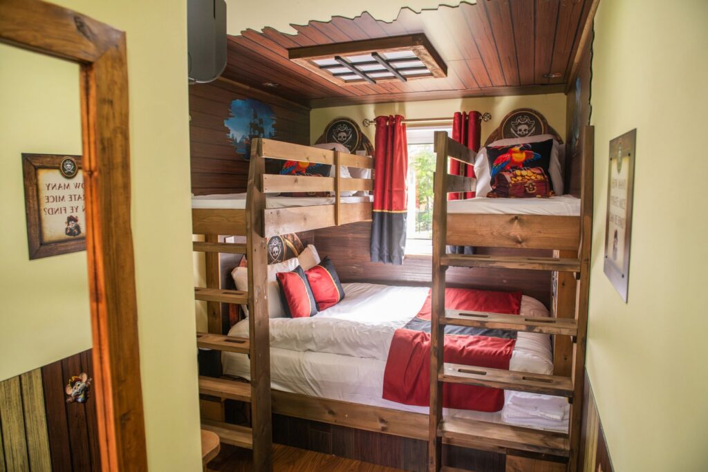 Gulliver's World: Enchanted Castle Hotel & Pirate Ship Hotel