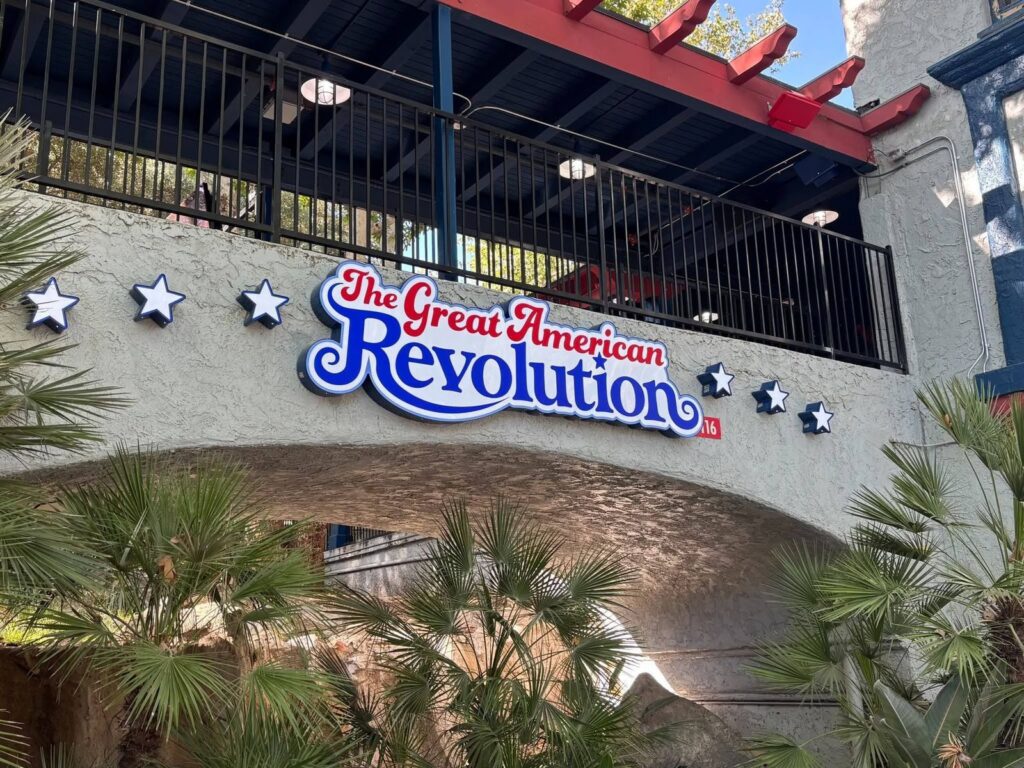 Six Flags Magic Mountain: The Great American Revolution