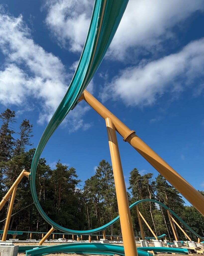Djurs Sommerland: Midgårdsormens