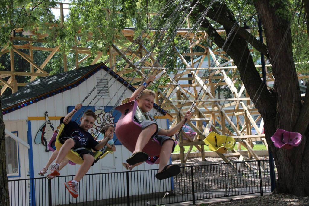 Arnolds Park: Big Kahuna & Liberty Wheel