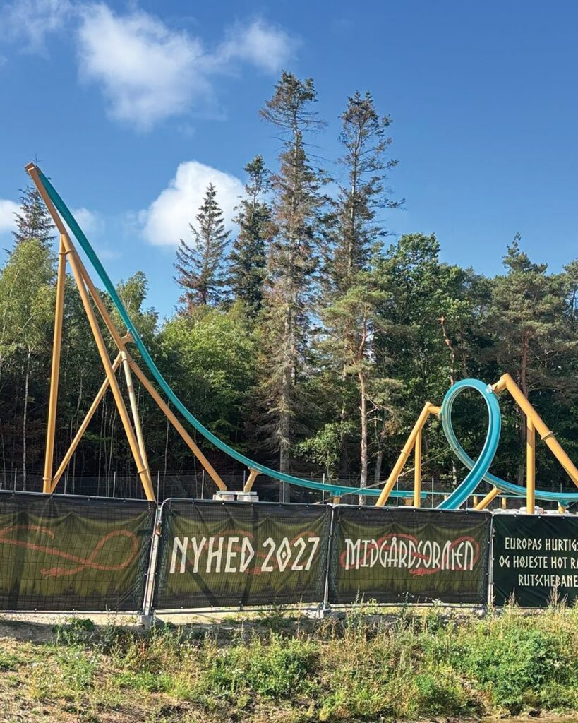Djurs Sommerland: Midgårdsormens