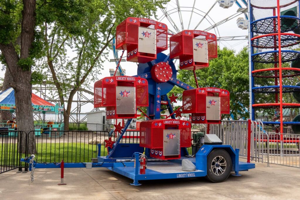 Arnolds Park: Big Kahuna & Liberty Wheel