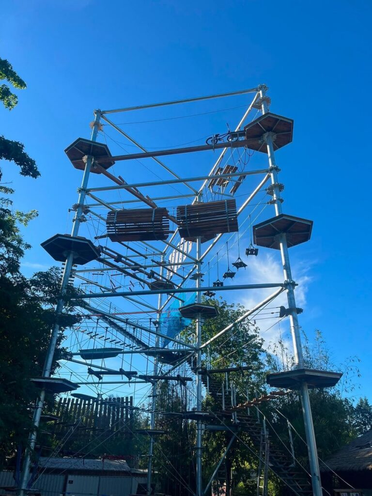 Zoo De Bordeaux Pessac: Les Cîmes de Bordeaux Pessac