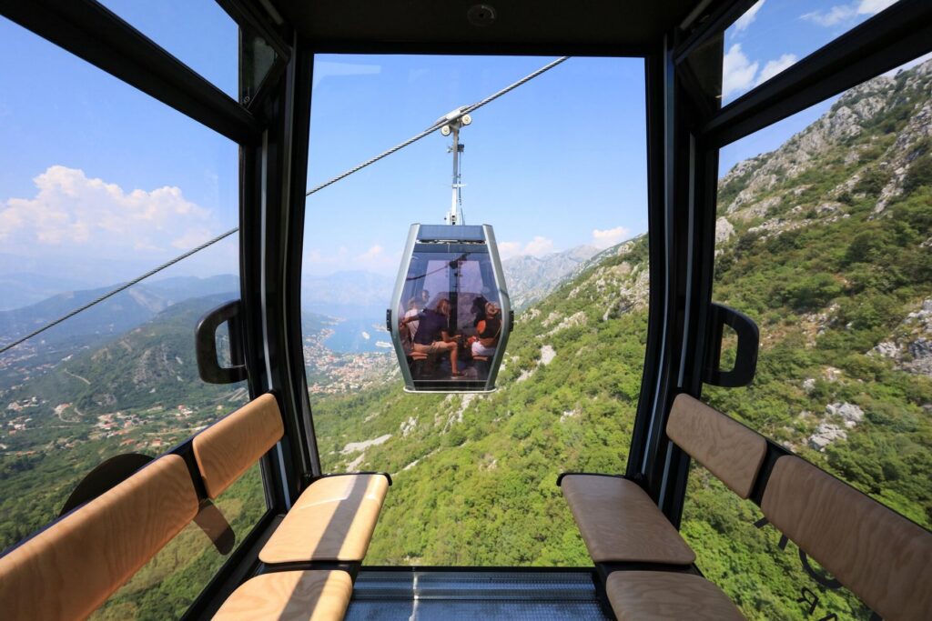 Nationalpark Lovćen: Falcon Fly