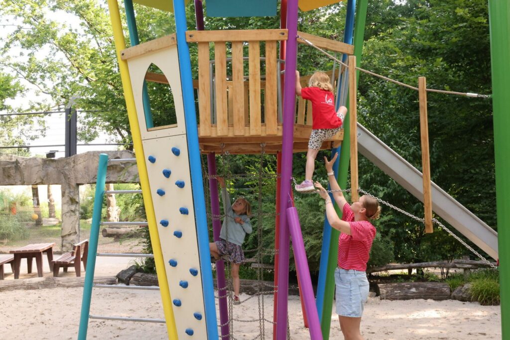 Allwetterzoo Münster: Tigerspielplatz
