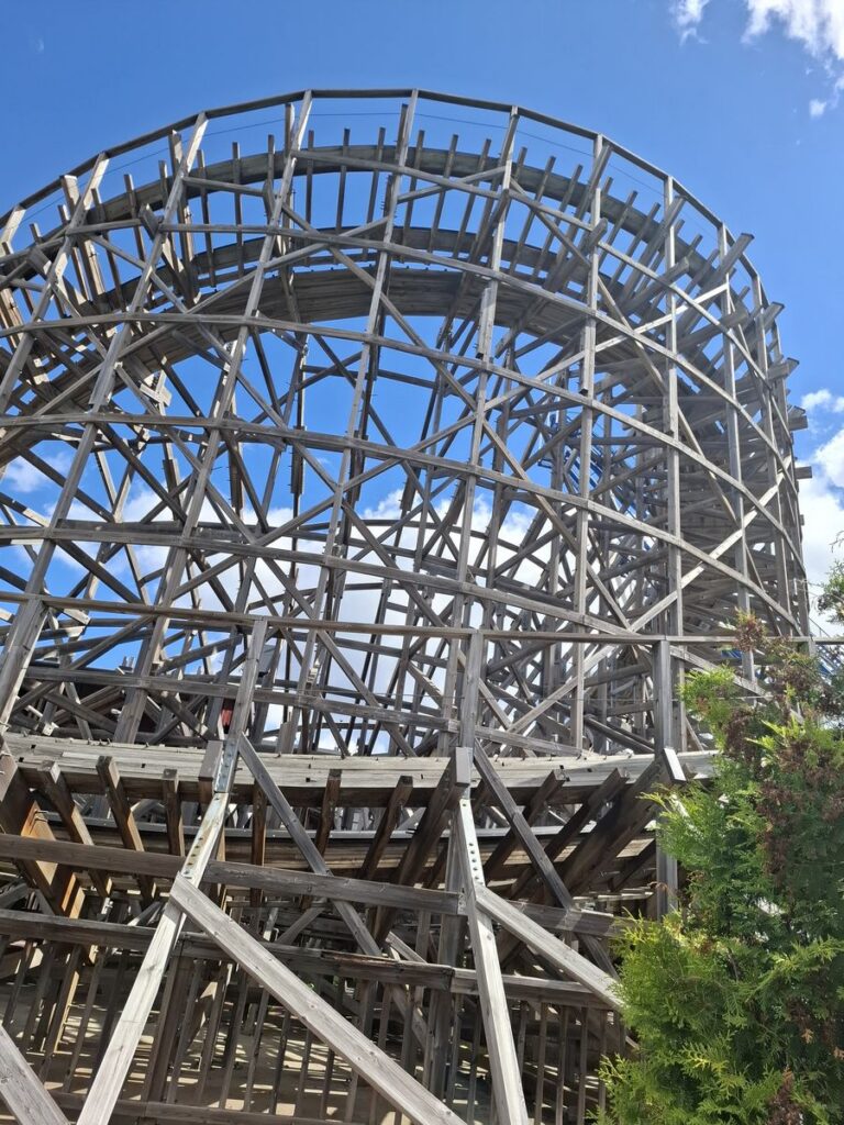 Idylle trifft Adrenalin: Unser Erfahrungsbericht zum PowerPark Härmä