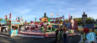 Foto aus Landauer Herbstmarkt mit Weindorf von Jan