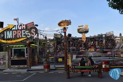 Foto aus Essen - Kirmes am Stadion an der Hafenstraße von Bjoeschi