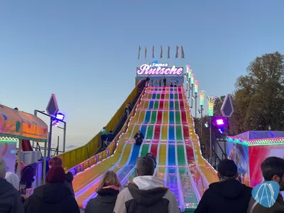 Foto aus Düsseldorf - Herbstkirmes Tonhallenufer von ahoiseemann