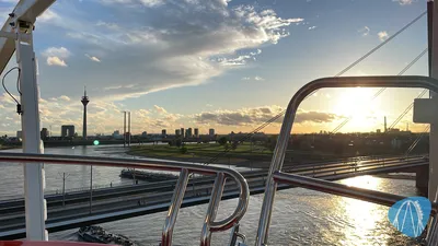 Foto aus Düsseldorf - Frühlingskirmes Tonhallenufer von ahoiseemann