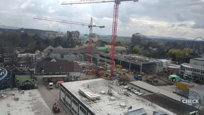 Foto aus Europa-Park von lila Schnitzel