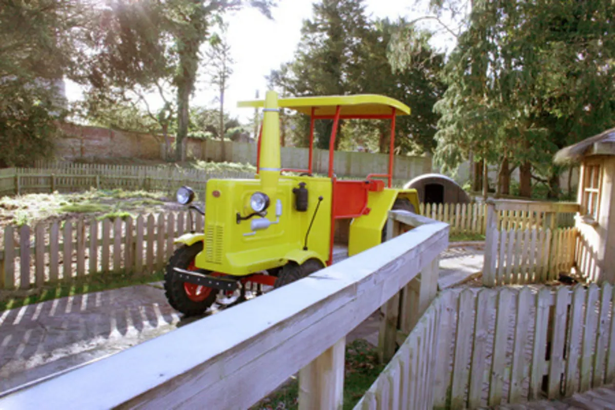Muddy Duck Tractor Ride