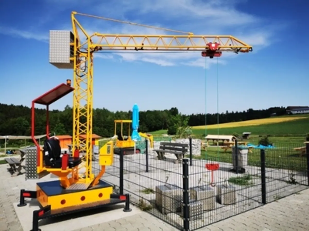 Bagger- und Kranspielplatz