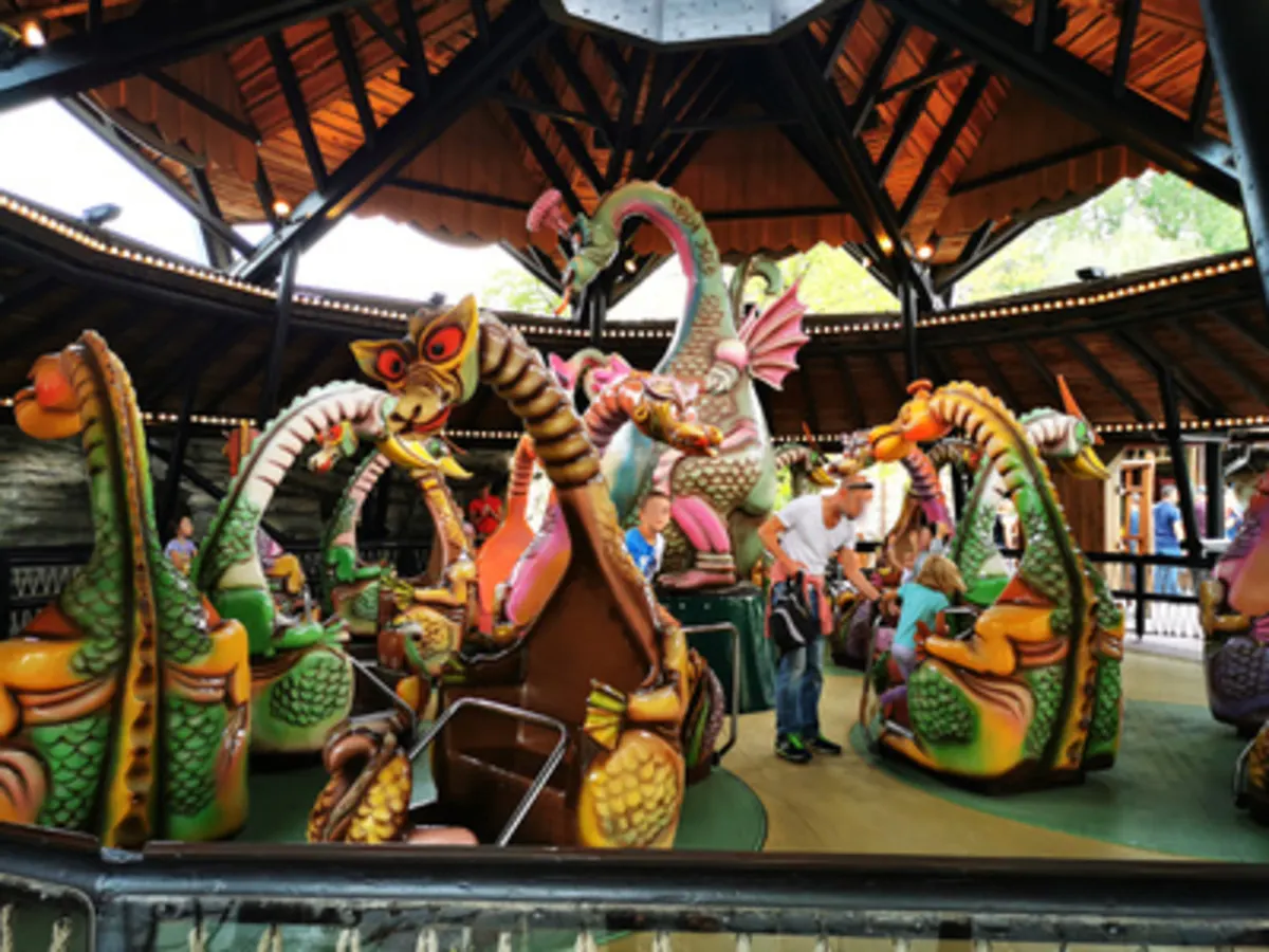 Spinning Dragons