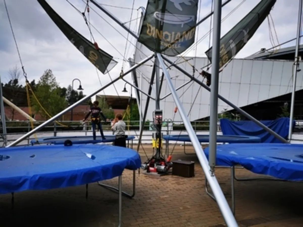 Bungee-Trampolin