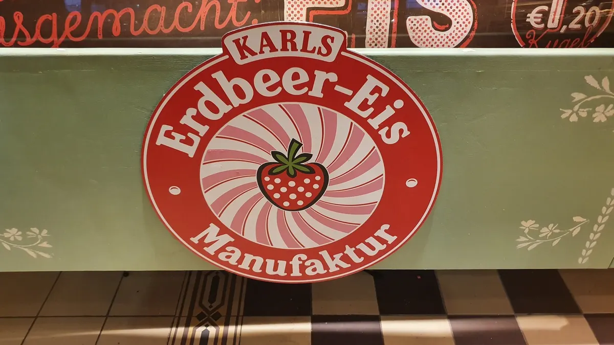 Erdbeereis-Manufaktur