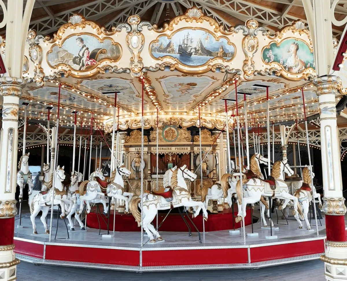 Le Carrousel 1900