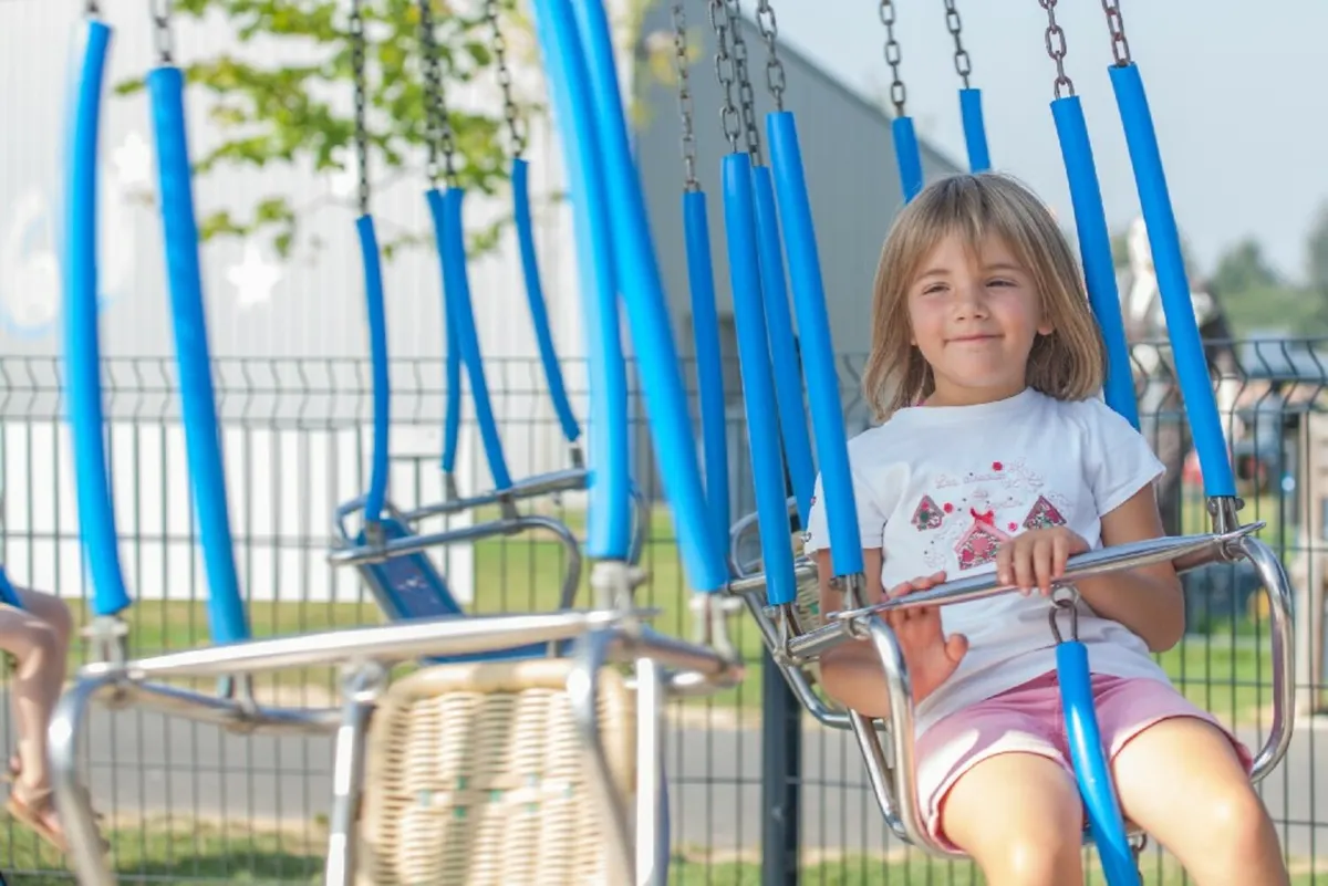 Aero Swing