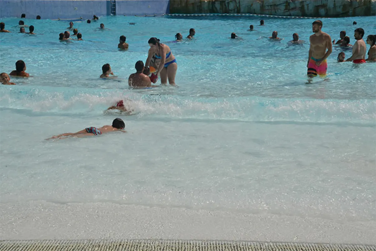 Piscina de olas