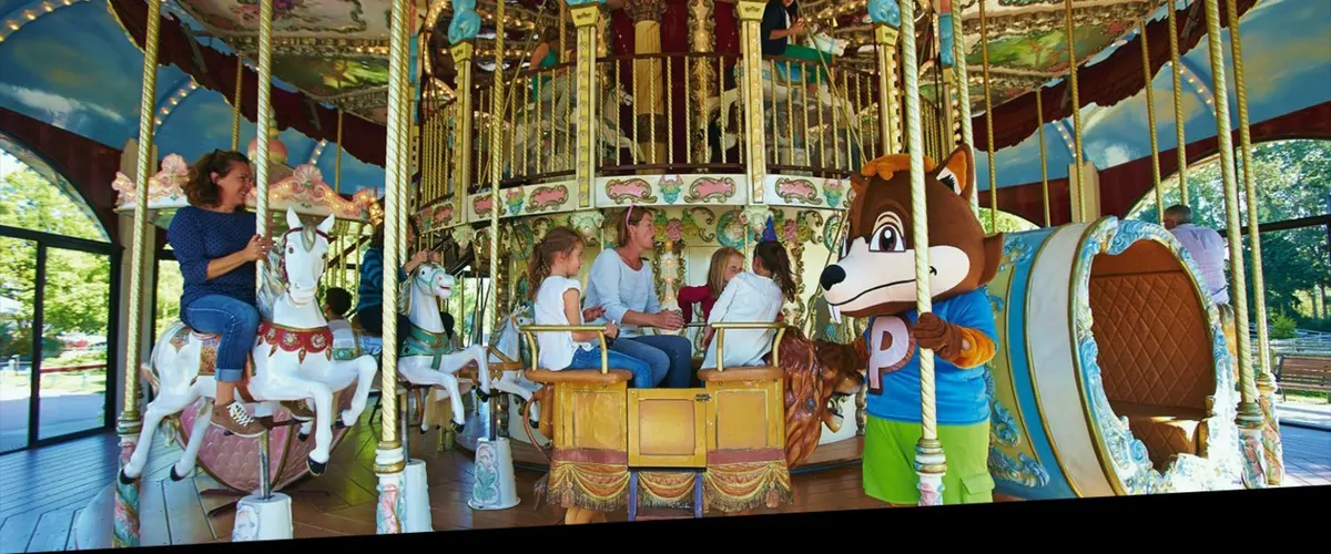 Le Carrousel 1900