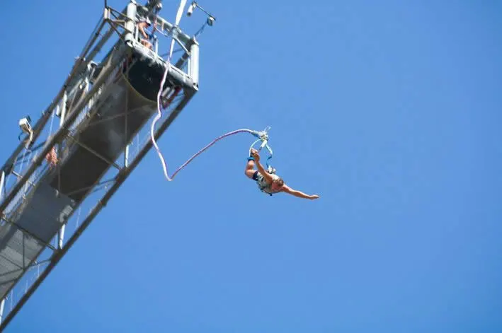 Bungee Jumping
