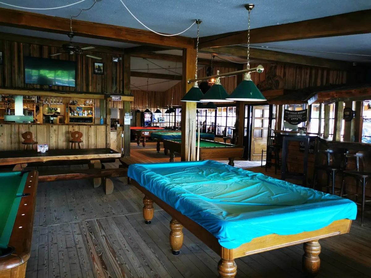 Billard Saloon